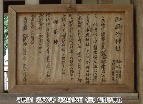 ��~�q�_��